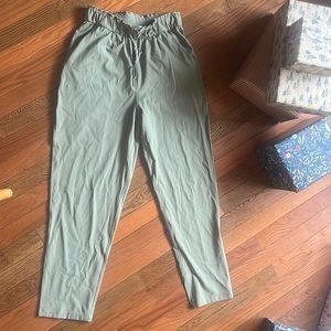Lululemon Sage Green Joggers Size 4 (s) LIKE NEW